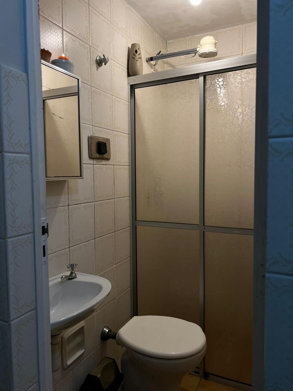 Estilosa Com Garagem, Bem Localizado Quadra Mar, No Centro De *